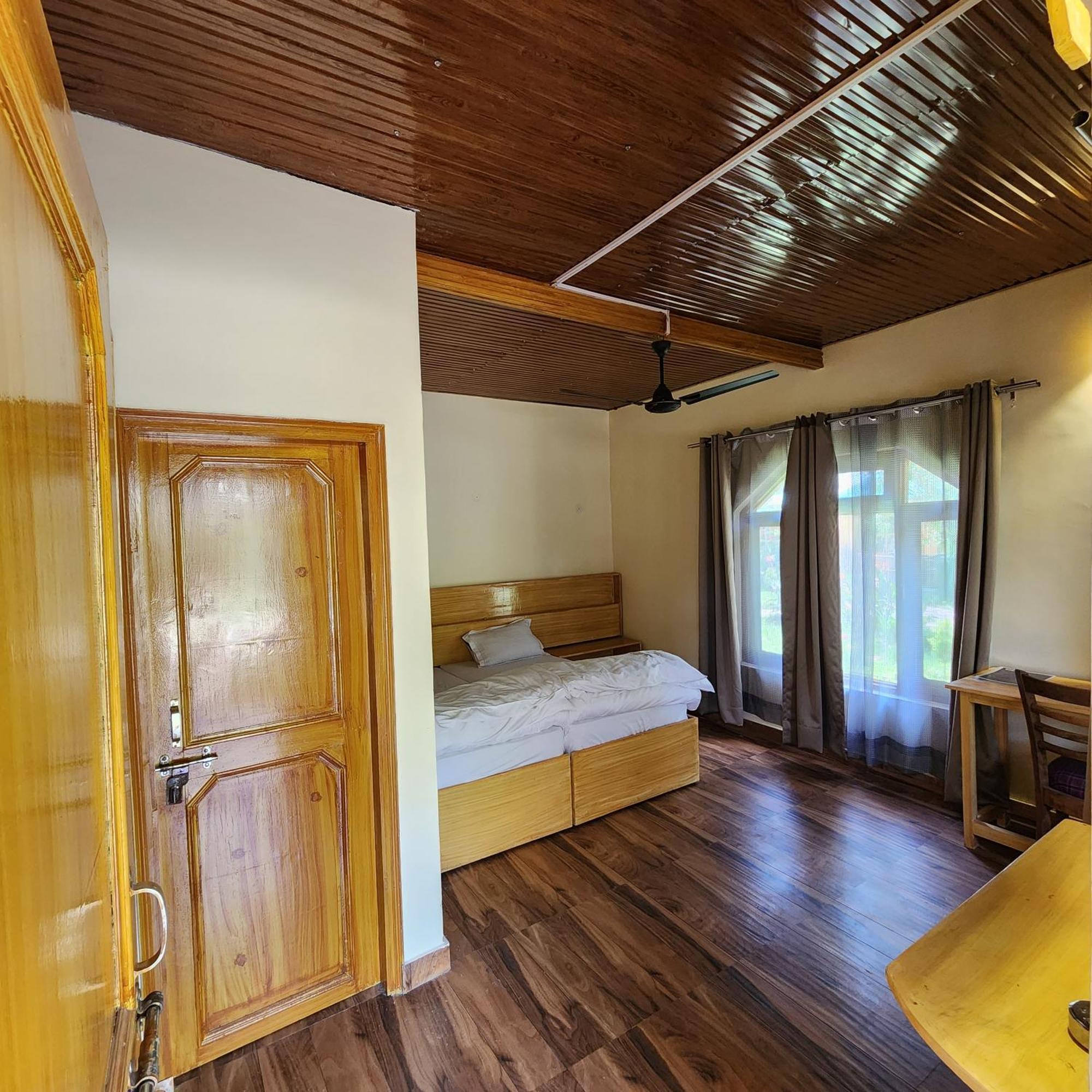 Namlang Resort Bīr Buitenkant foto
