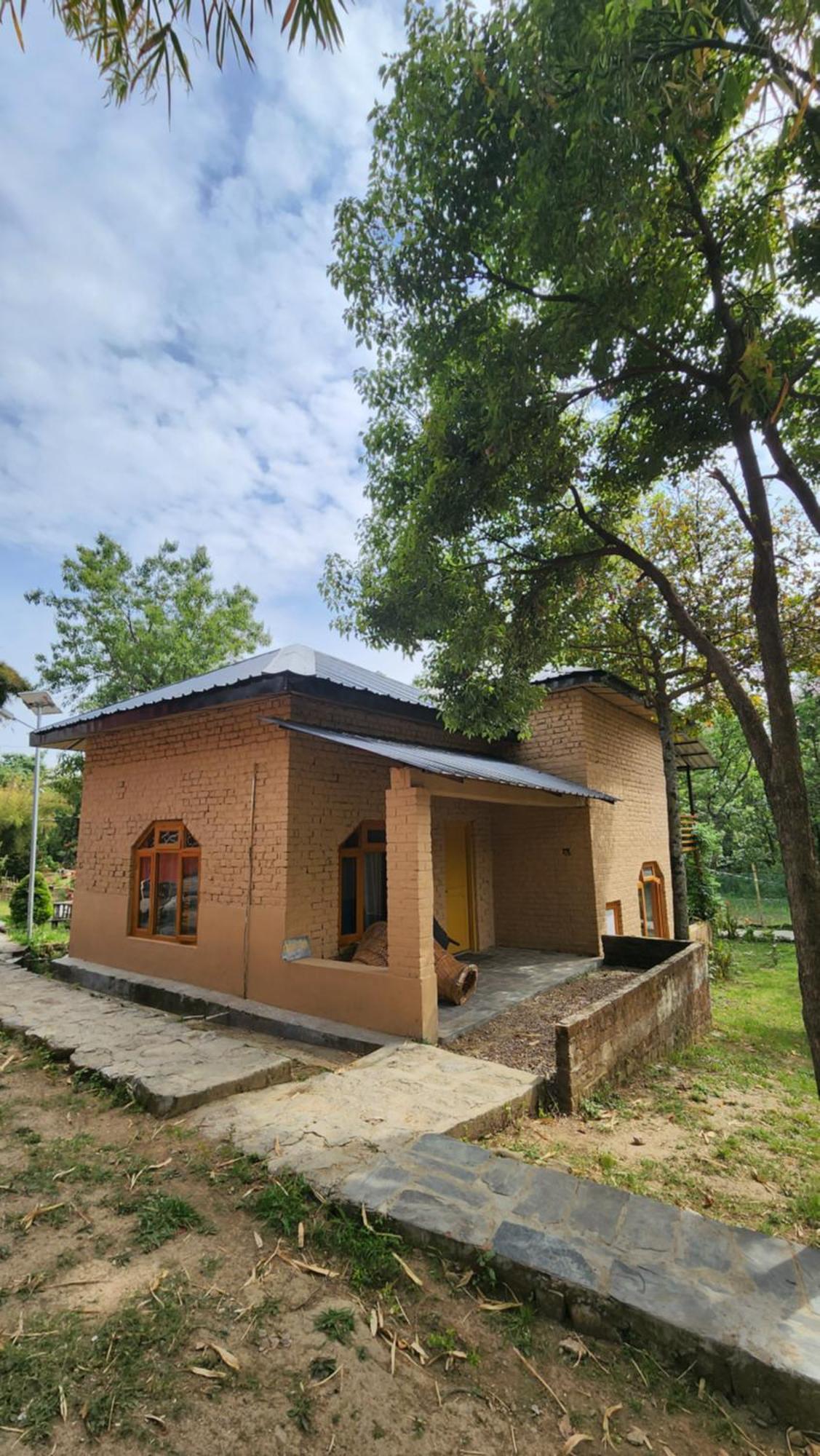 Namlang Resort Bīr Buitenkant foto
