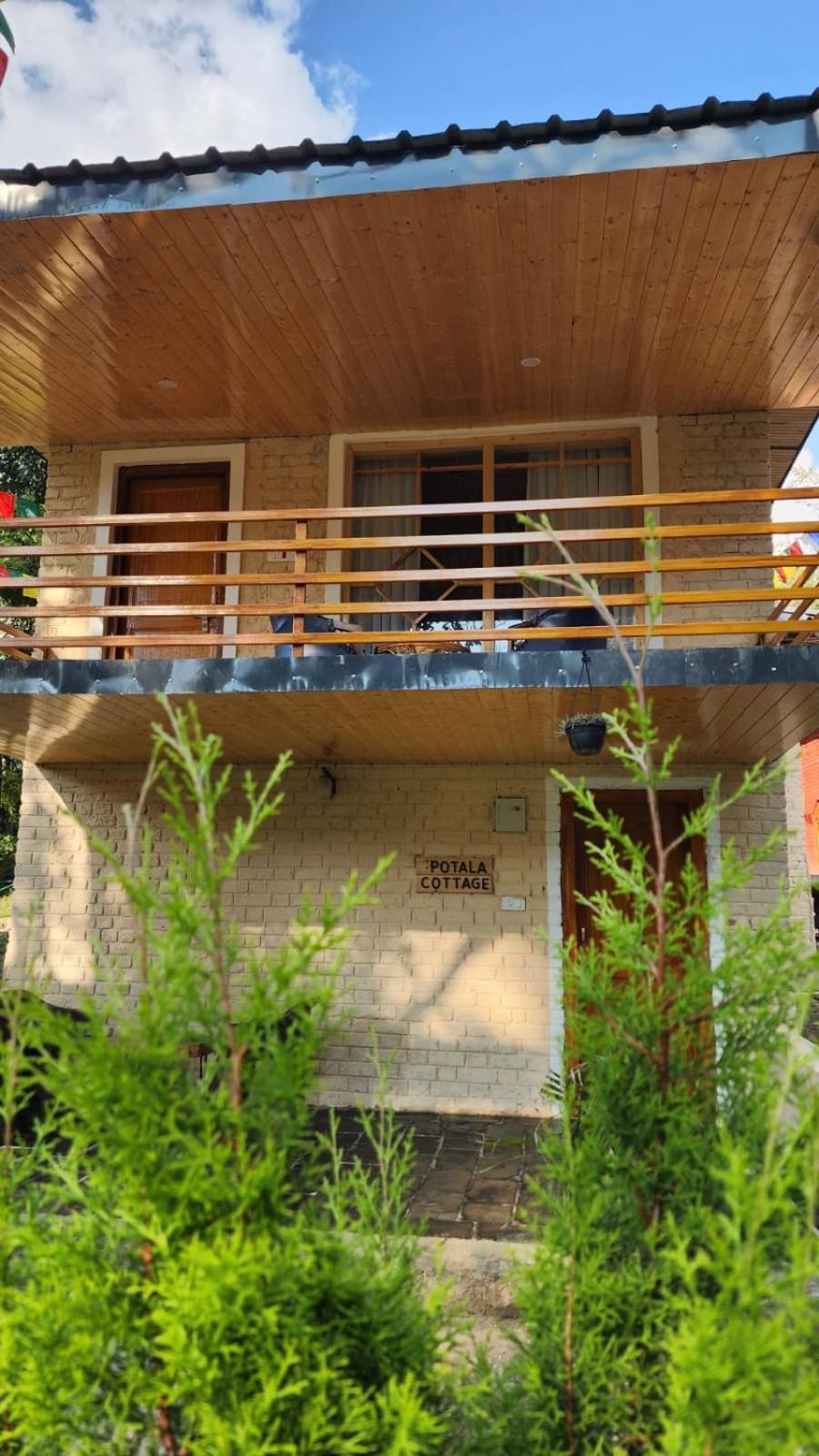 Namlang Resort Bīr Buitenkant foto
