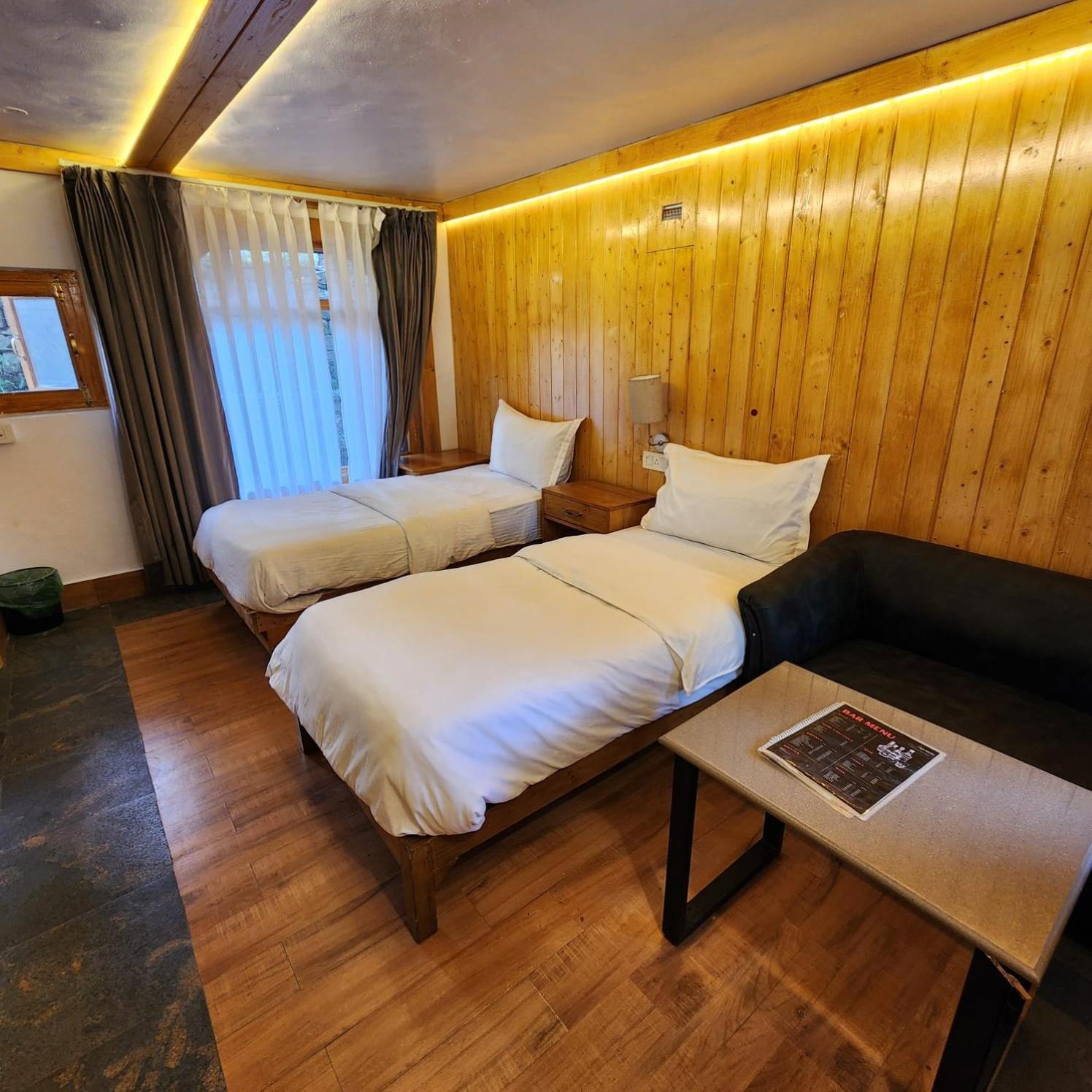 Namlang Resort Bīr Buitenkant foto