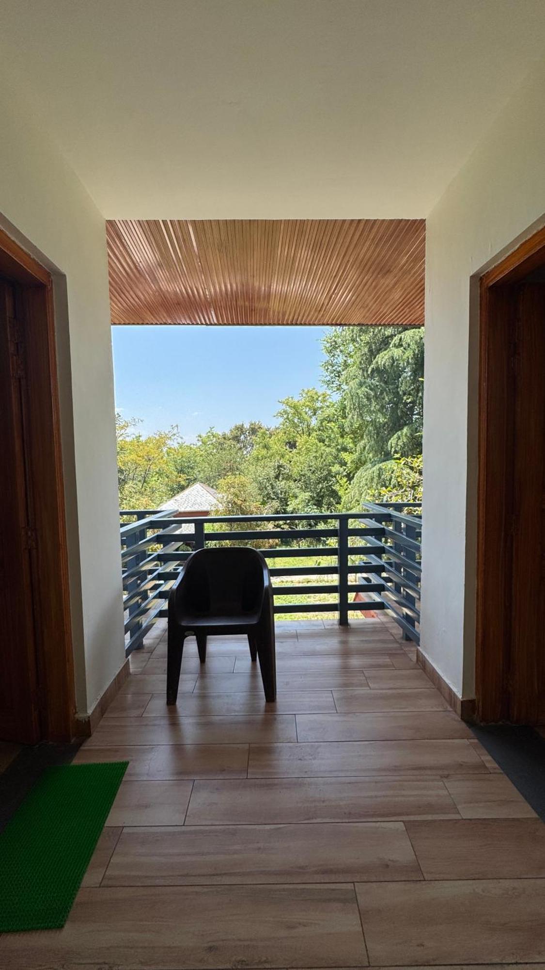 Namlang Resort Bīr Buitenkant foto